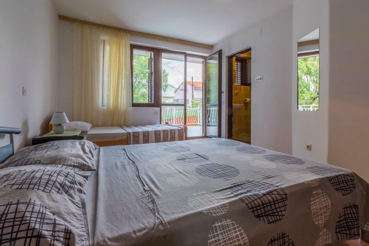 Apartment Dom 卓得诺沃 外观 照片
